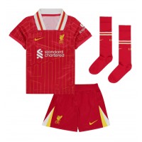 Maglia Calcio Liverpool Federico Chiesa #14 Prima Divisa Bambino 2024-25 Manica Corta (+ pantaloncini)